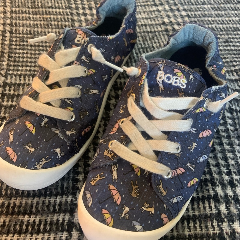 Sketchers (blue cartoon) runners